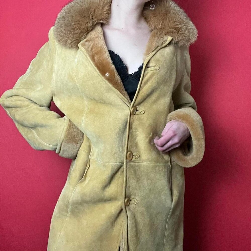 Tazzio para / Vintage authentic genuine fur midi to maxi button up coat 💛🤎‌‍‍‍ - Picture 3 of 8